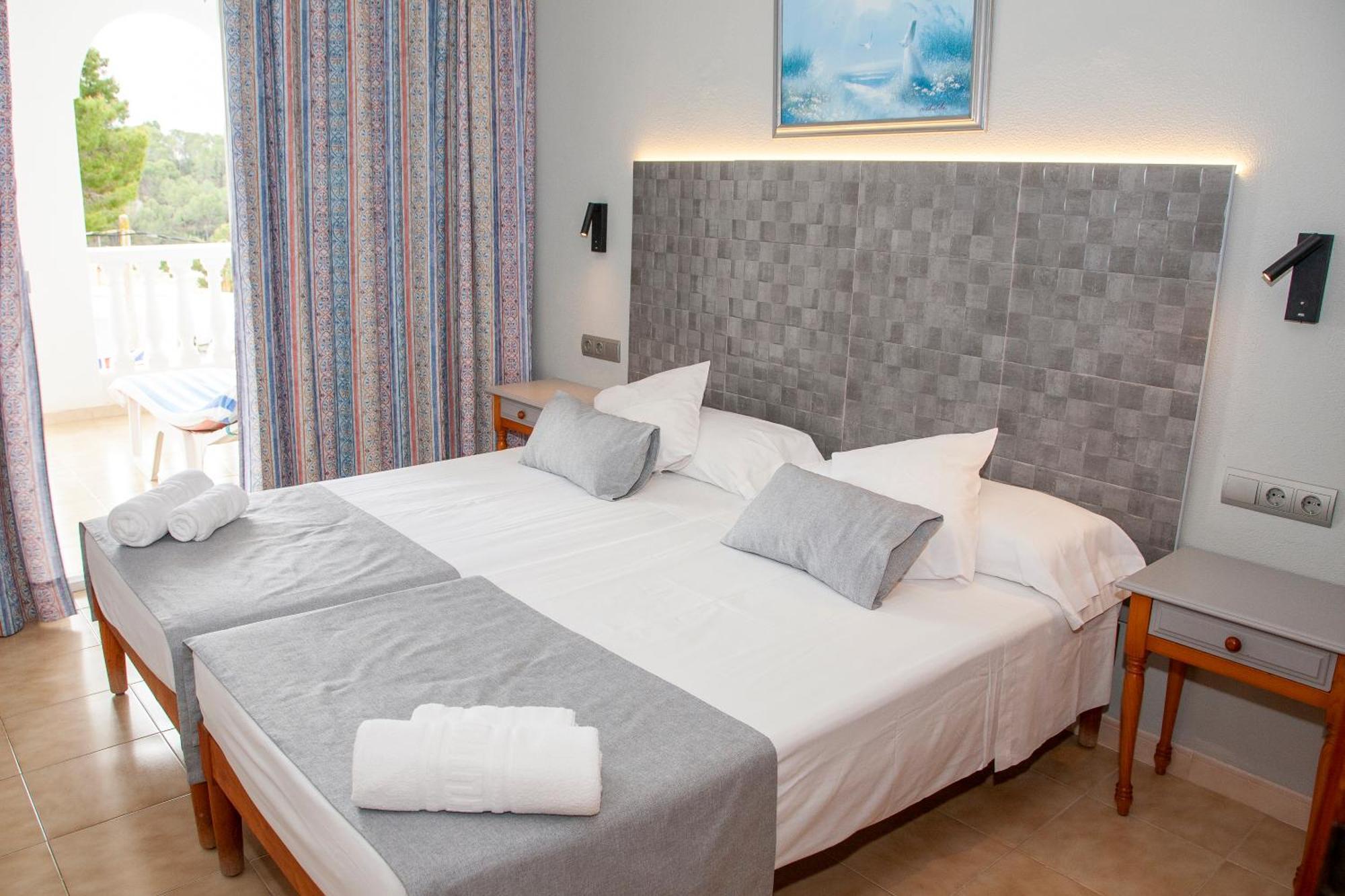 Atalaya Bosque Apartamentos Peguera Bagian luar foto